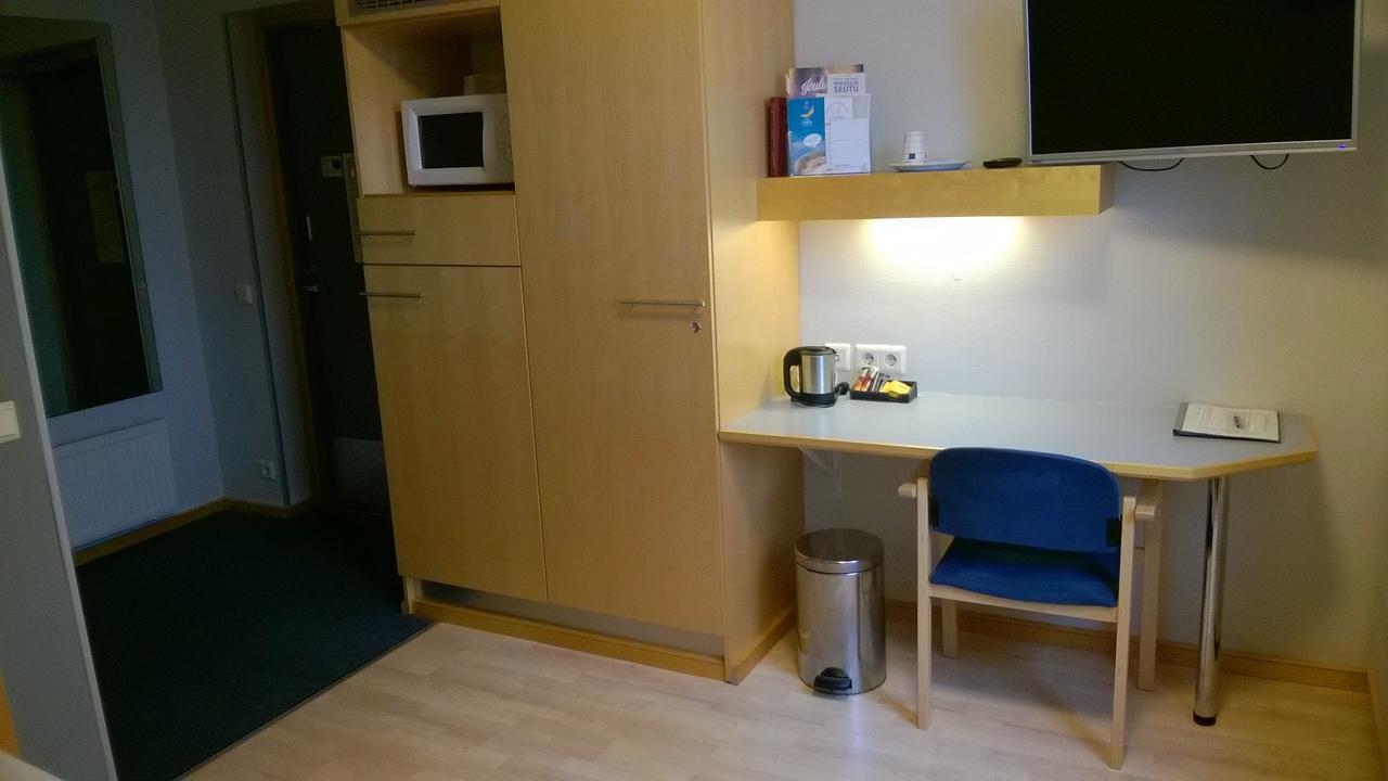 Hotel Uusikuu S:t Michel Exteriör bild